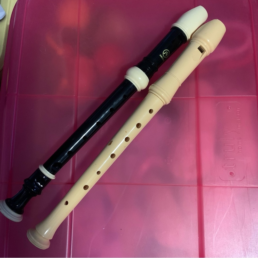 Aulos and Angel recorder set